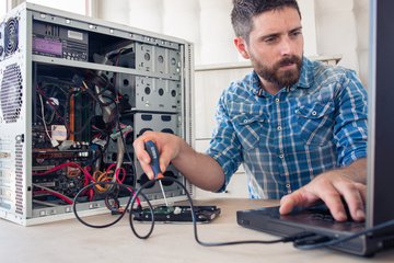 informaticien pour installation de réseau informatique Langon